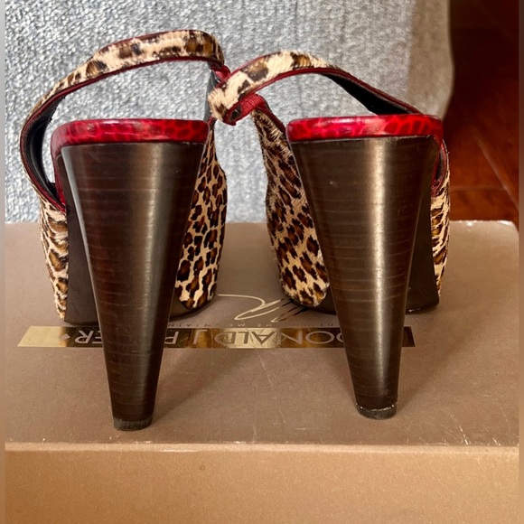 Donald J. Pliner cheetah print open toe stilettos heels with red trim size 6.5 - Picture 8 of 9